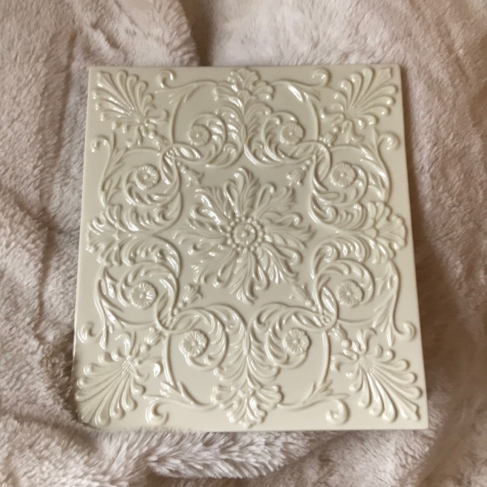 Lenox Trivet